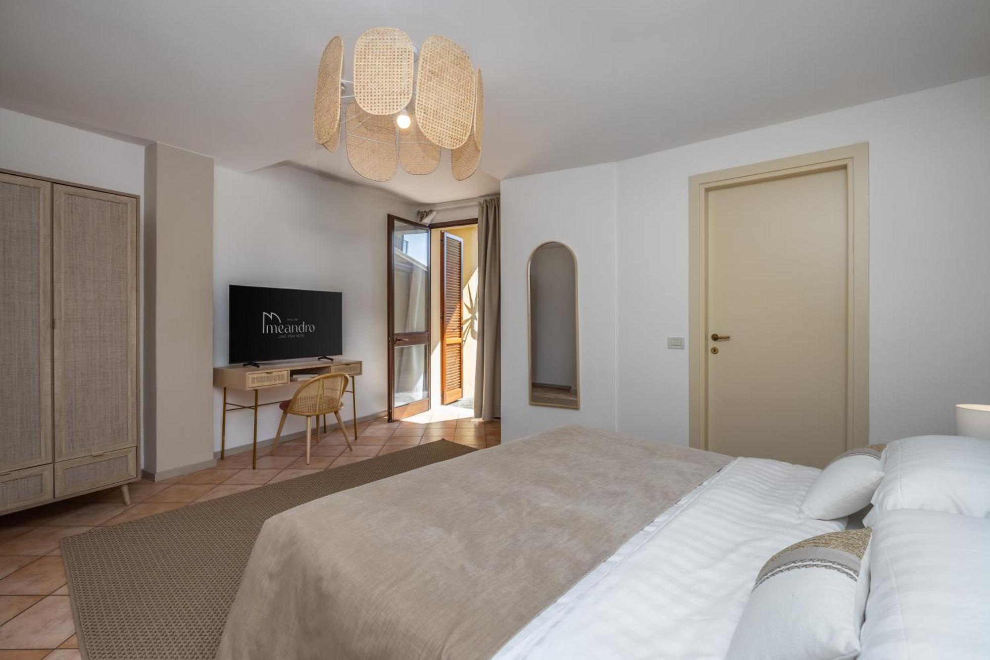 Hotel Meandro - Lake View Gargnano Habitación foto